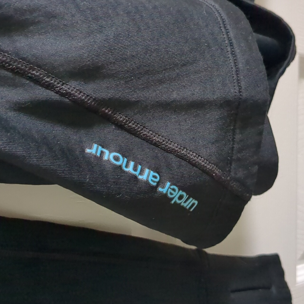 Under Armour Black Long Sleeve Shirt - Picture 4 of 5